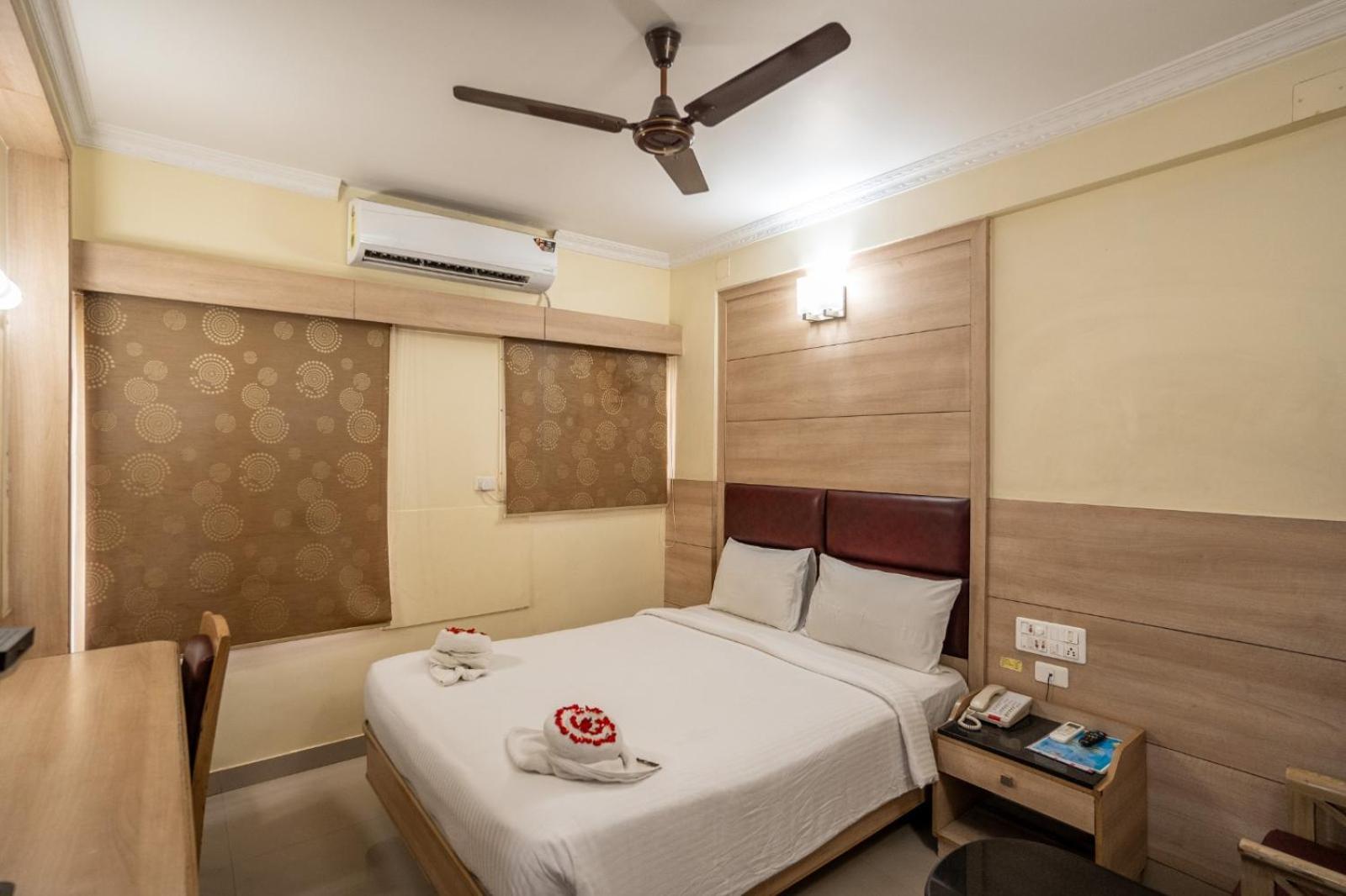 ศรี บารานี โฮเต็ล Hotel ติรุนเนเวลี ภายนอก รูปภาพ