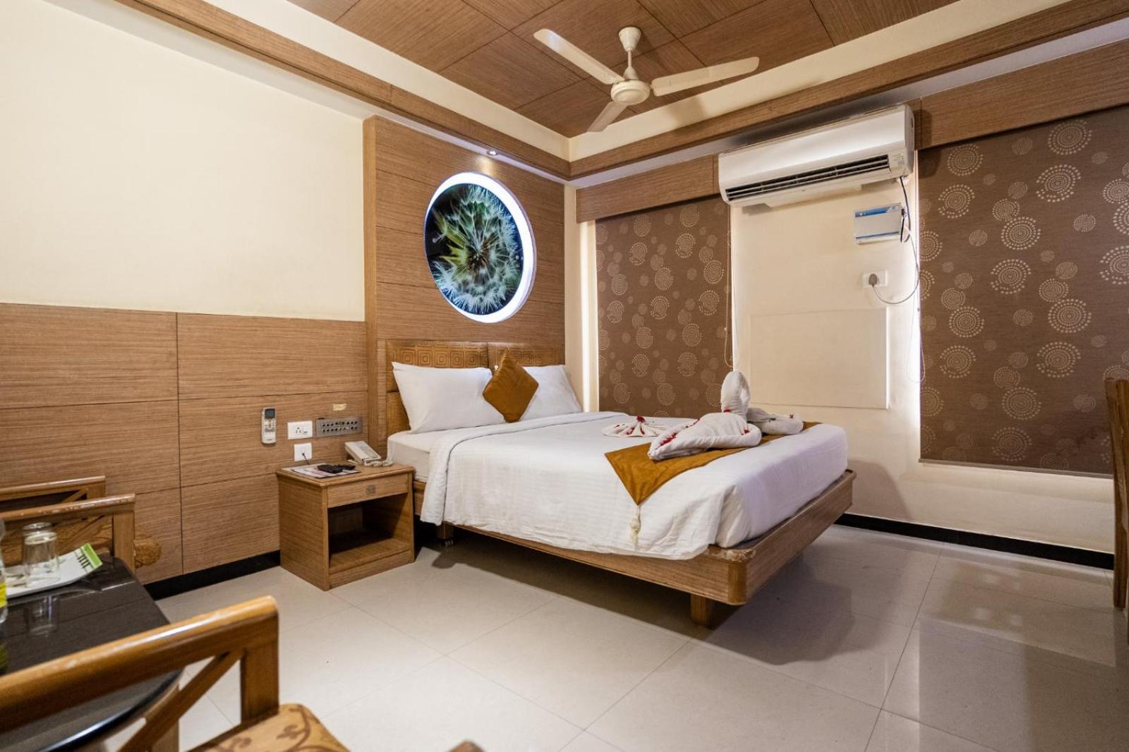 ศรี บารานี โฮเต็ล Hotel ติรุนเนเวลี ภายนอก รูปภาพ