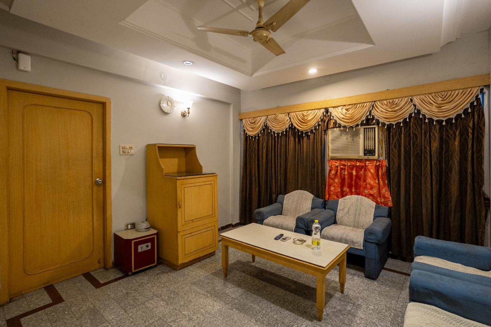ศรี บารานี โฮเต็ล Hotel ติรุนเนเวลี ภายนอก รูปภาพ