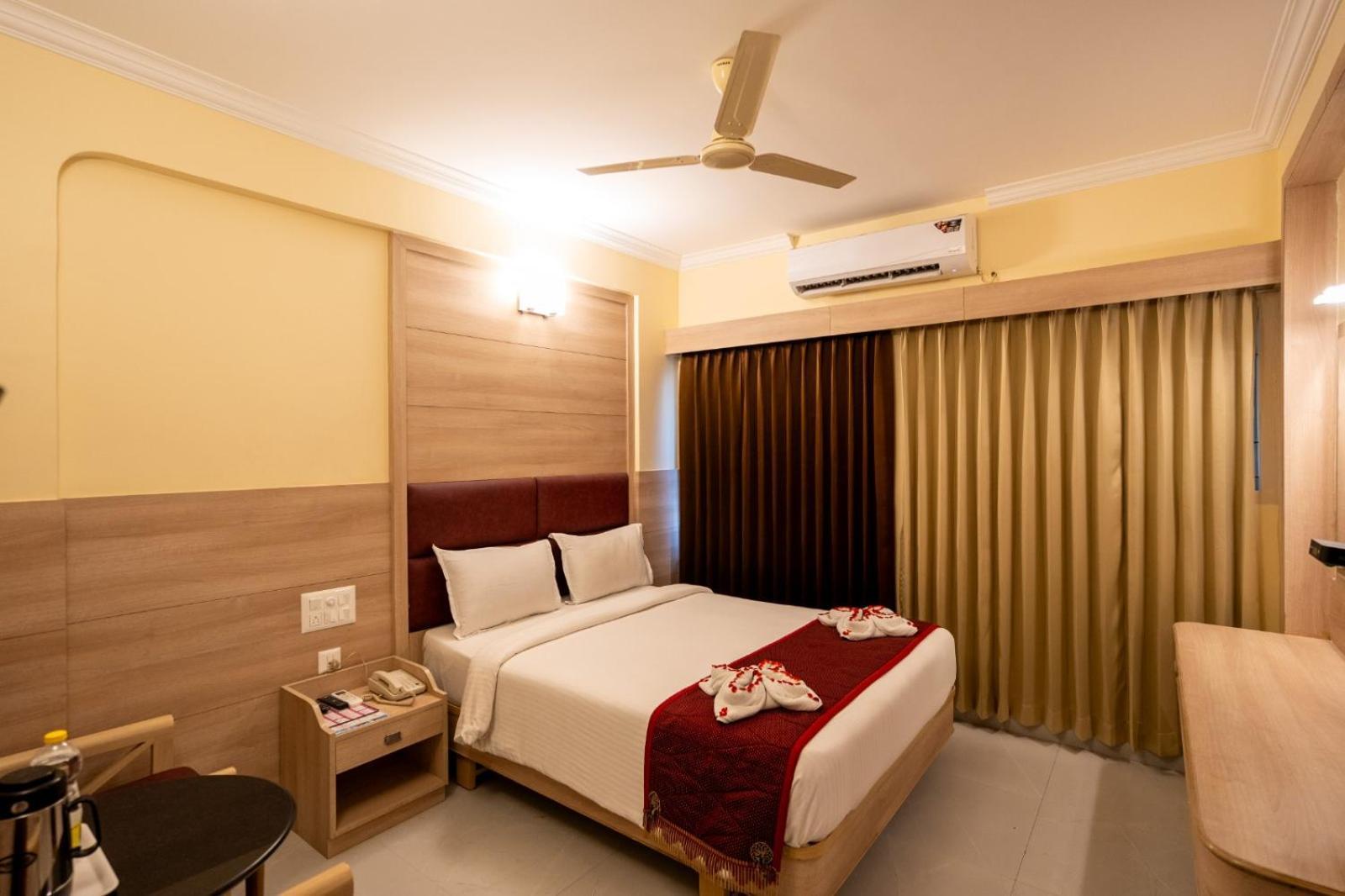ศรี บารานี โฮเต็ล Hotel ติรุนเนเวลี ภายนอก รูปภาพ