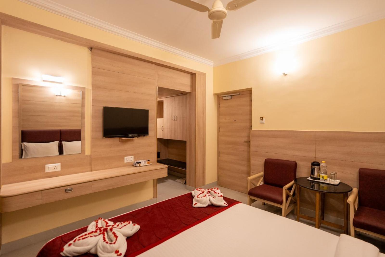 ศรี บารานี โฮเต็ล Hotel ติรุนเนเวลี ภายนอก รูปภาพ