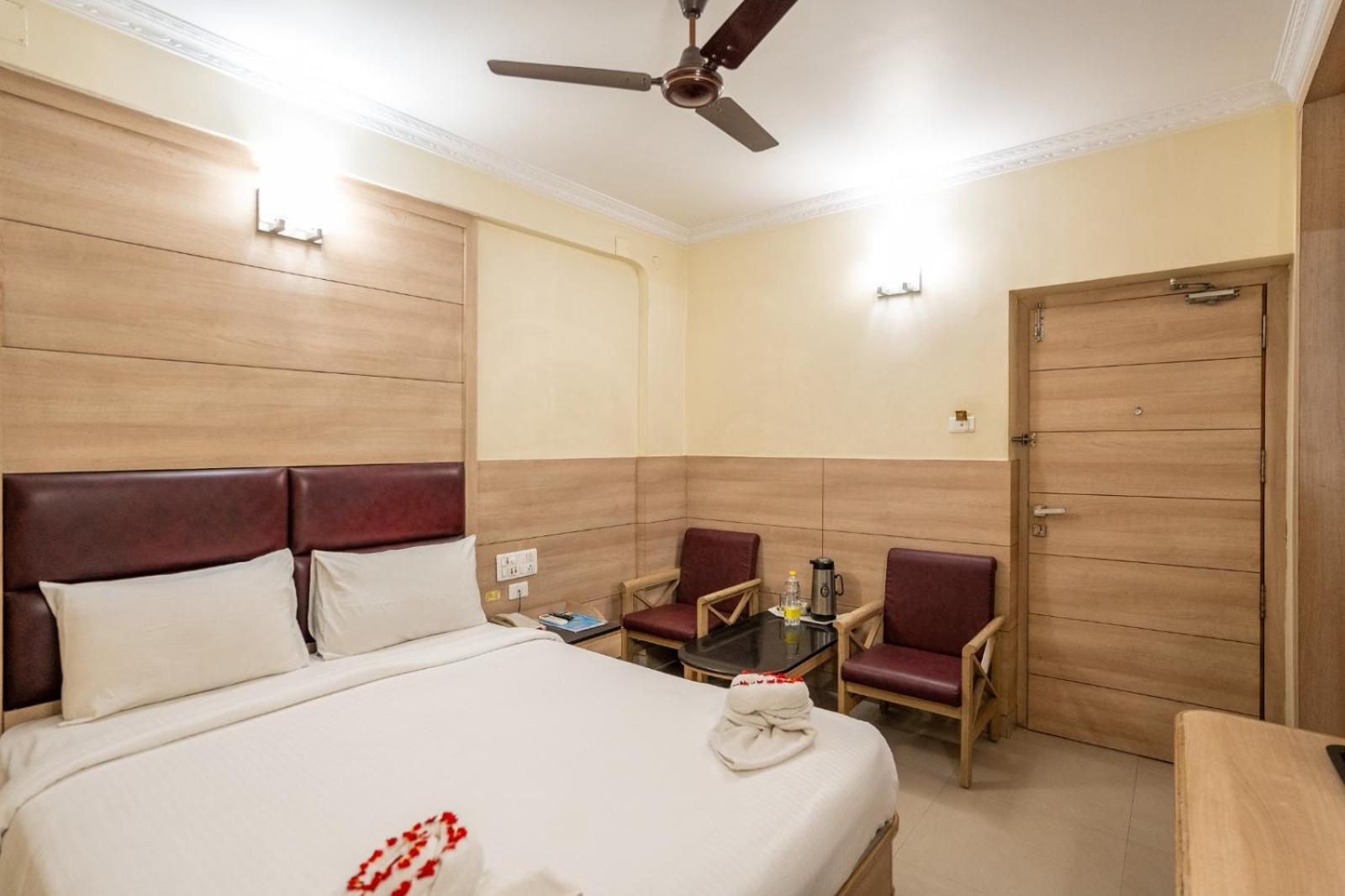ศรี บารานี โฮเต็ล Hotel ติรุนเนเวลี ภายนอก รูปภาพ