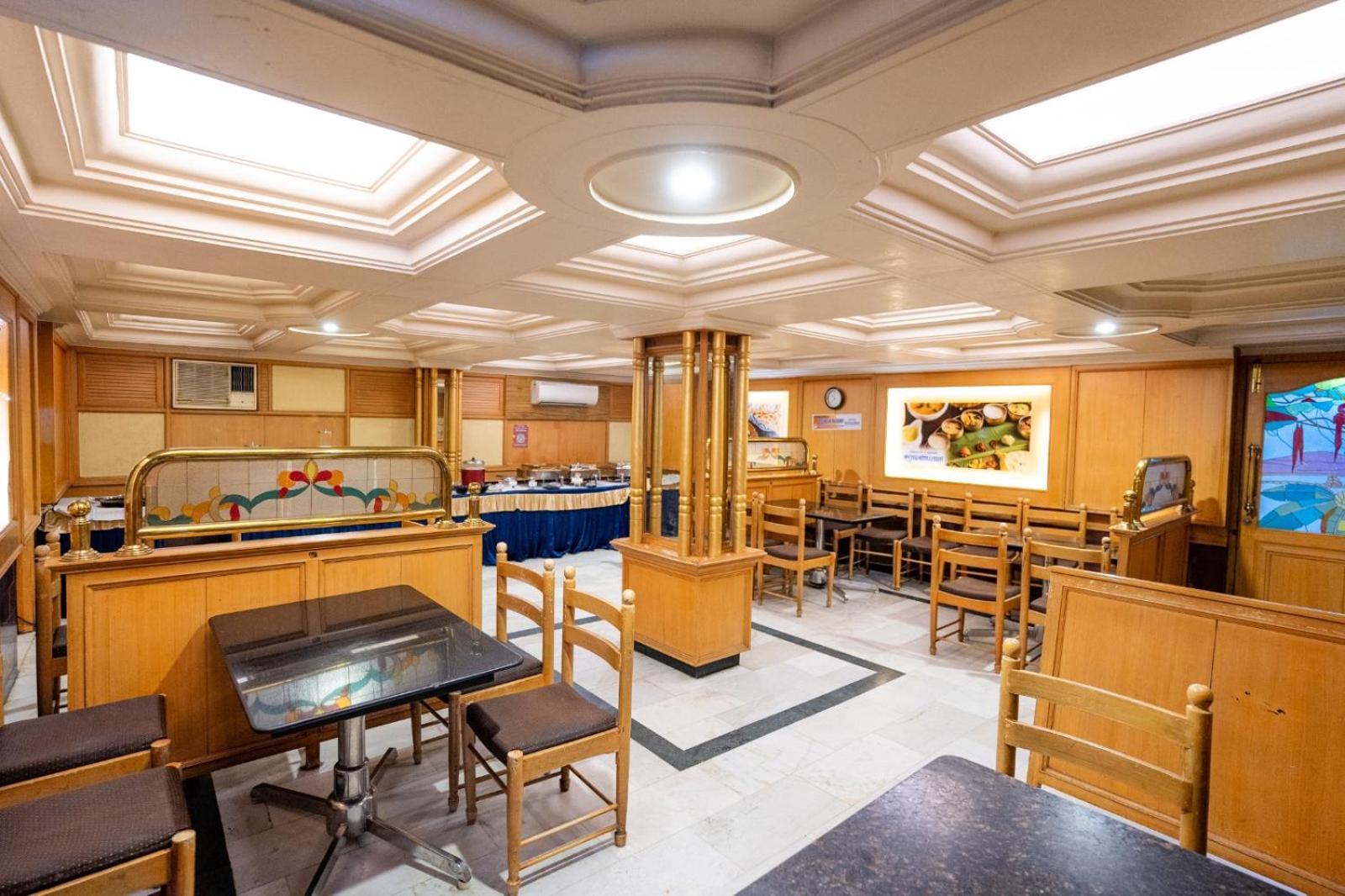 ศรี บารานี โฮเต็ล Hotel ติรุนเนเวลี ภายนอก รูปภาพ