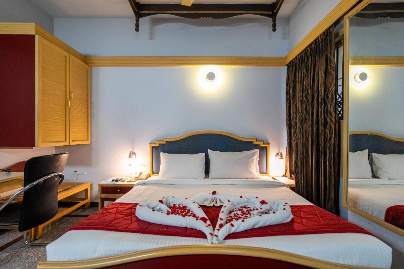 ศรี บารานี โฮเต็ล Hotel ติรุนเนเวลี ภายนอก รูปภาพ