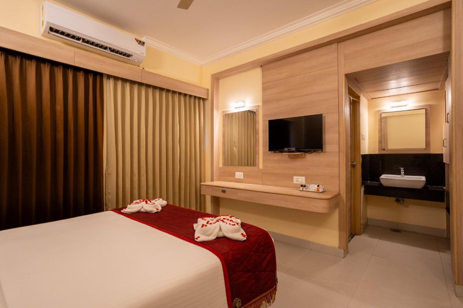 ศรี บารานี โฮเต็ล Hotel ติรุนเนเวลี ภายนอก รูปภาพ