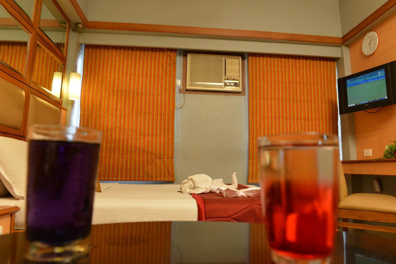 ศรี บารานี โฮเต็ล Hotel ติรุนเนเวลี ภายนอก รูปภาพ